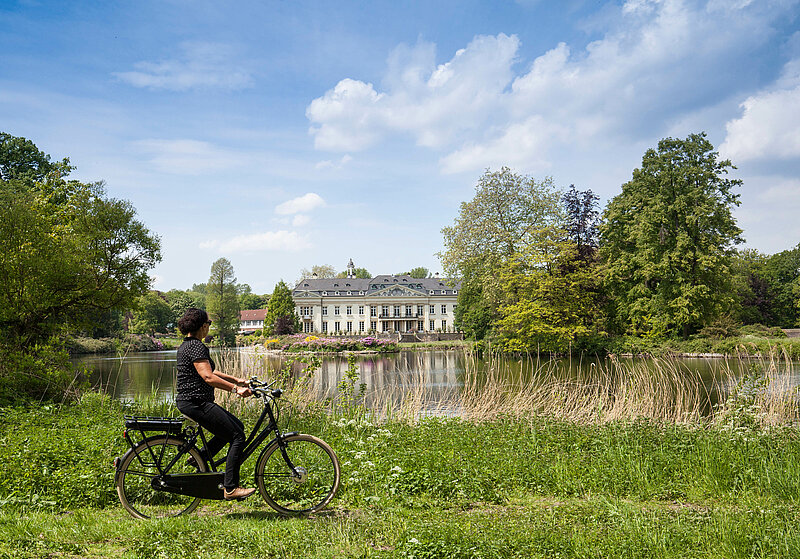 Das Münsterland ein Fahrradparadies Schlösser Herrenhäuser und Burgen auf flachen Radwegen 